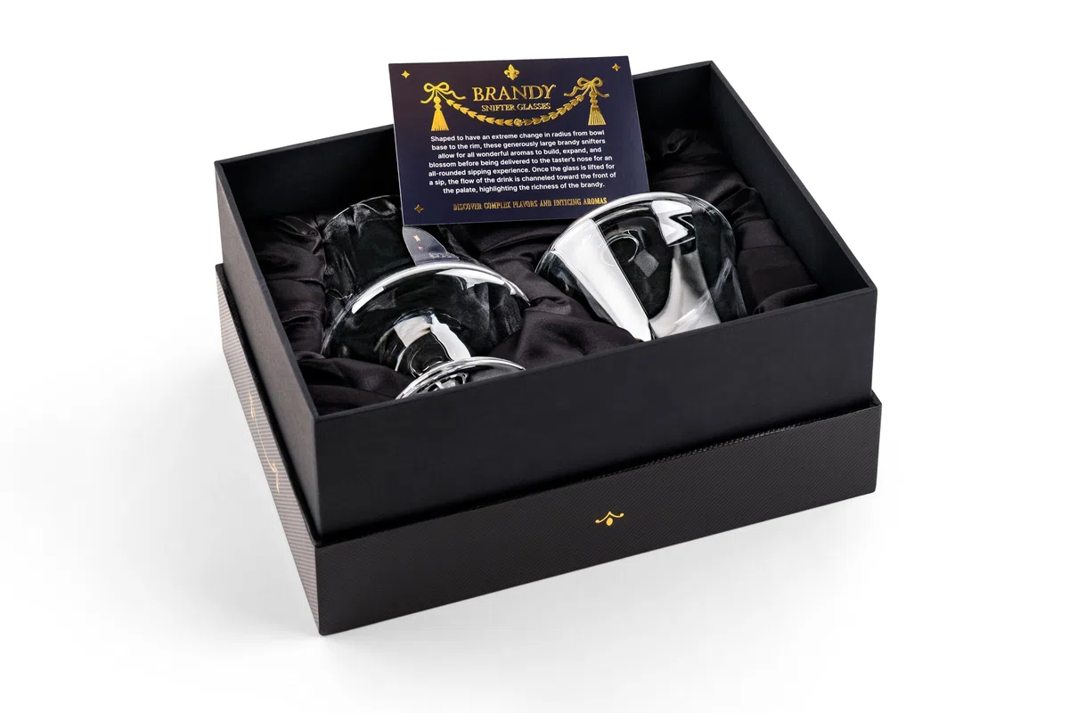 GLASSIQUE CADEAU Copas de Cristal para Brandy, Coñac, Armañac | Juego de 2 | 440 ml | Vasos de Tallo Corto | Cristalería con Forma de Campana para Beber y Degustar Brandy