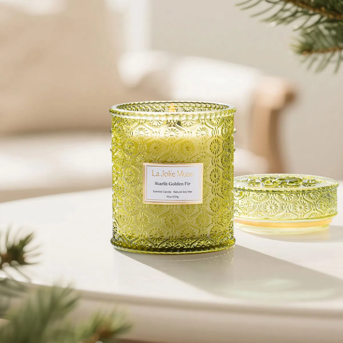 LA JOLIE MUSE, Vela Perfumada de Abeto Balsámico y Madera de Cedro, Vela de Regalo Dia de la Madre, Aroma Amaderado Para el Hogar, Vela de Tarro de Vristal Grande, 80 Horas de Combustión, 550g